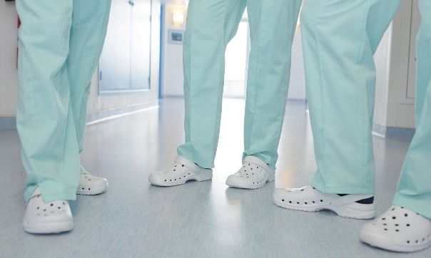 What Is The Best Shoes For Nurses to Wear